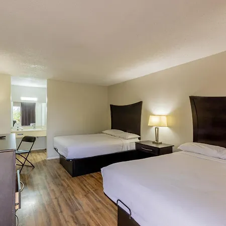 Executive Inn & Suites Beeville Exterior photo
