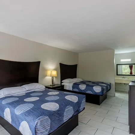 Executive Inn & Suites Beeville Exterior photo