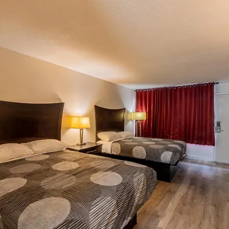 Executive Inn & Suites Beeville Exterior photo