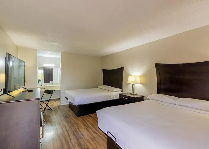 Executive Inn & Suites Beeville
