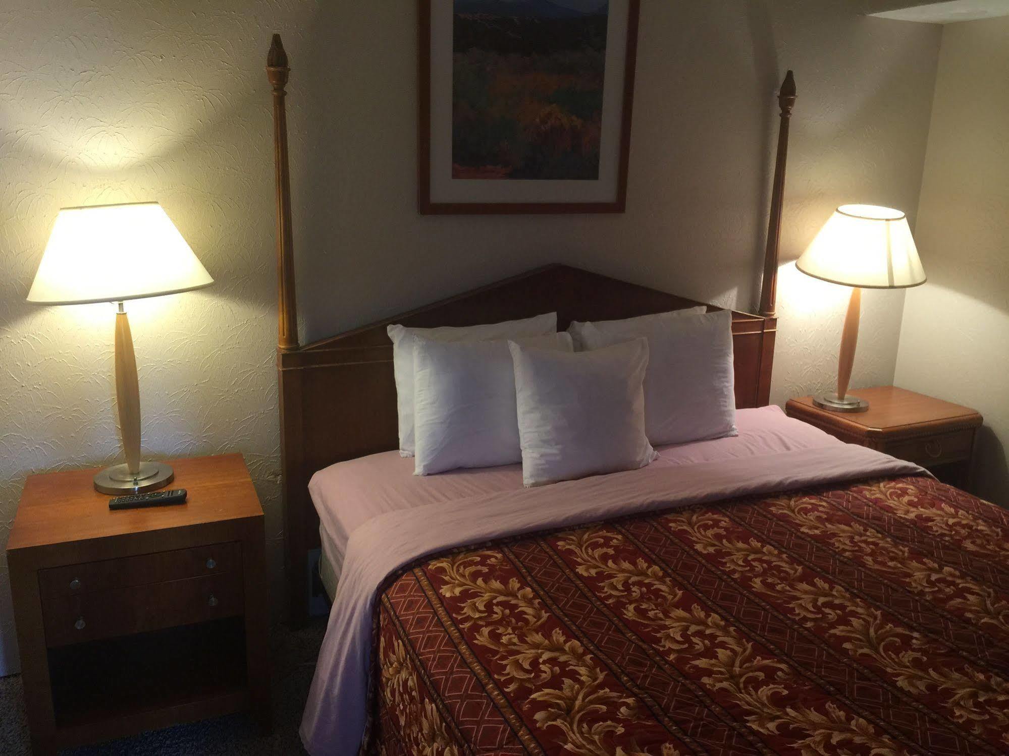 Executive & Motel