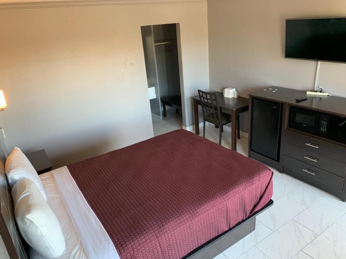 Executive & Motel Beeville