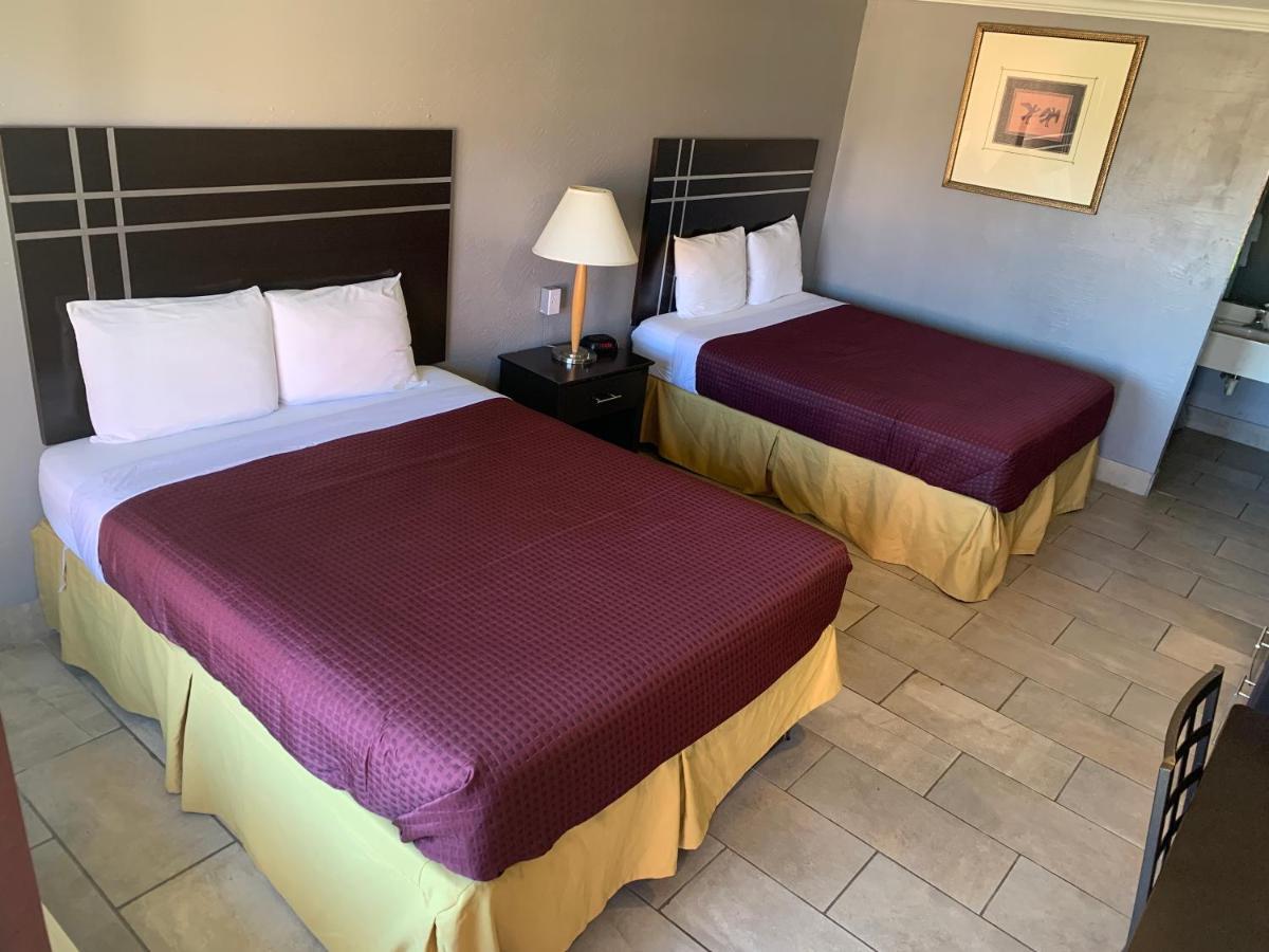 Motel Executive &